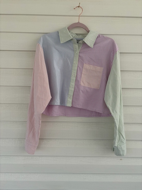 Arizona Jean Company Tops - Arizona Jean Company Pastel Striped Cropped Button Up Preppy Coquette Shirt